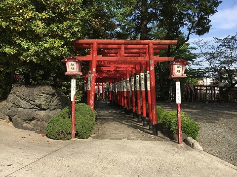 東宮稲荷社の写真2