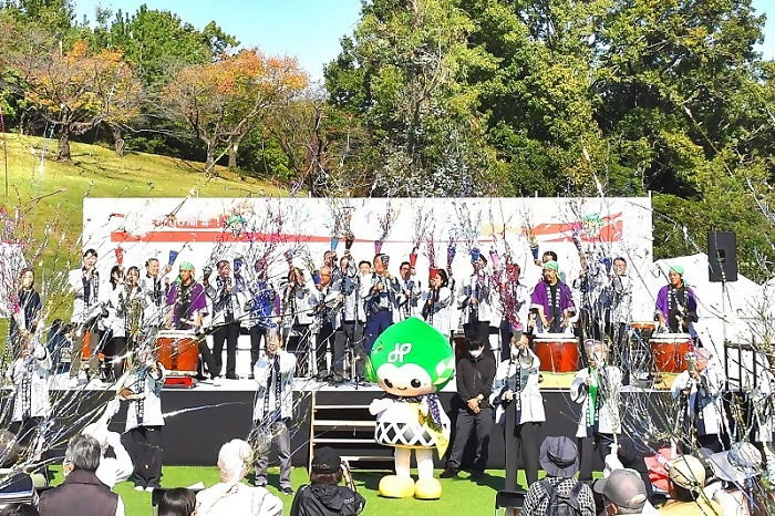 写真:オープニングセレモニーの様子