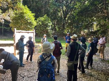 写真：細根山「オアシスの森」にて