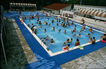 写真：名東プール