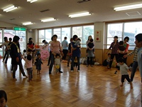 写真：地域子育て支援センター「めいとう」