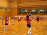 写真：バドミントンの大会風景