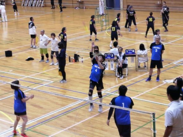 写真：レクリエーションインディアカ大会（混合の部）の様子