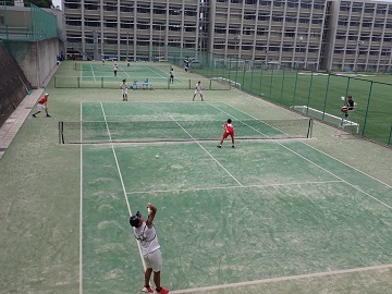 男子の部、試合中の写真