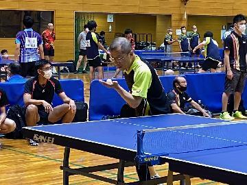 写真:卓球大会(男子の部)の様子