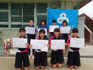 女子の部、上位入賞者の写真