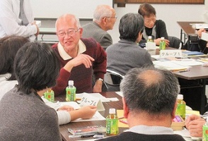 写真：令和元年度天白区コミュニティ交流会　ショートグループワークの様子
