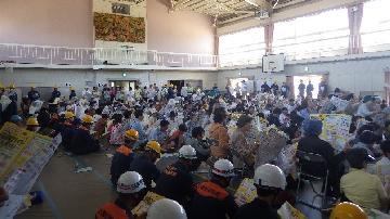 写真：ナゴヤ避難ガイド、ハザードマップ講習を受けています