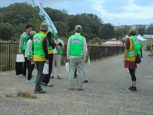 写真：隊員の様子