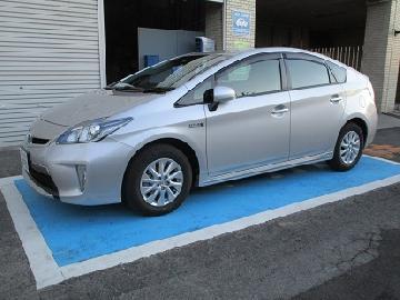 プリウスPHVの写真