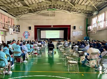 写真：区役所による講習の様子