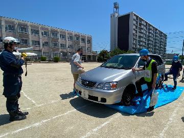 写真：車両移動訓練の様子