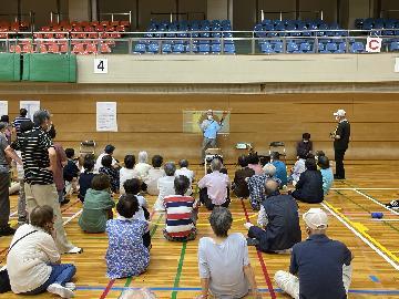 写真：競技開始前の勉強会