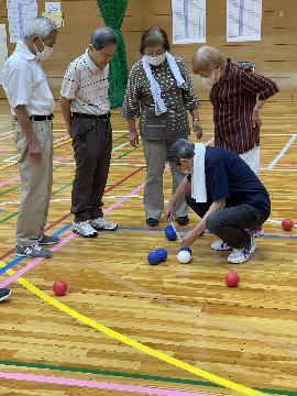 写真：審判の登場