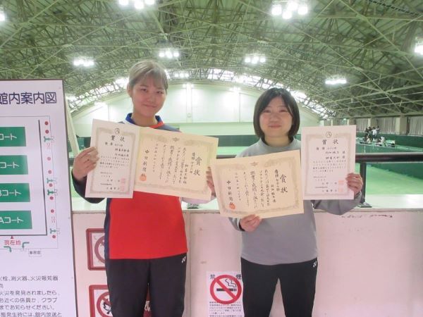 写真：ダブルス女子優勝の選手