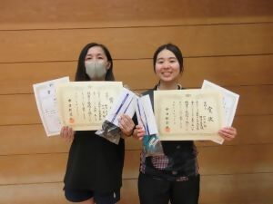 写真：女子1位グループBの優勝者