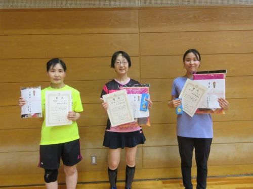 写真：シングルス女子の部入賞者の皆様