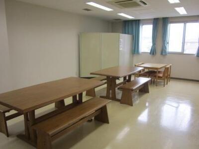 写真:2階談話コーナー