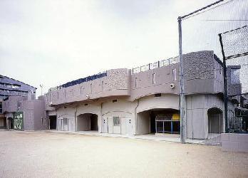 写真：旭丘小学校プール棟