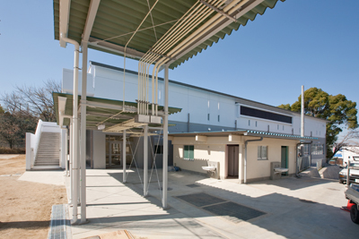 有松小プール棟の写真