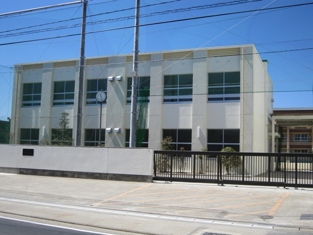 山田東中校舎棟増築の写真