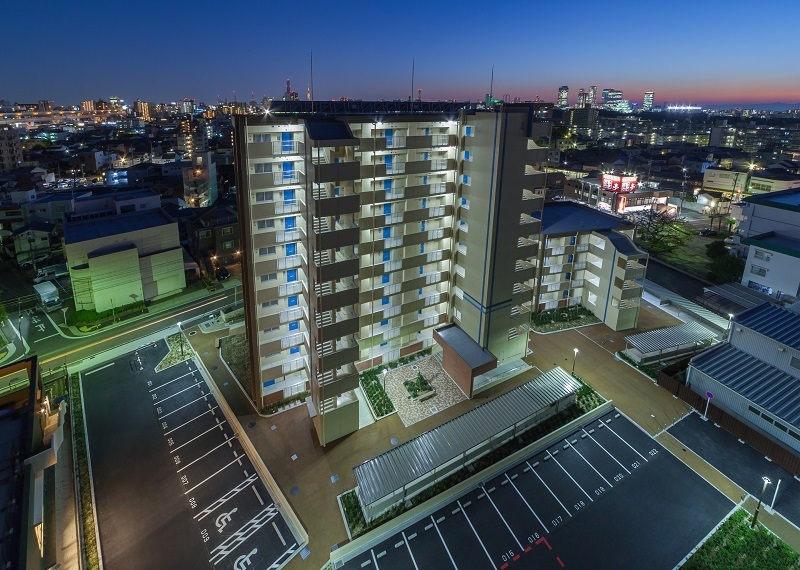 写真：外観南西面。