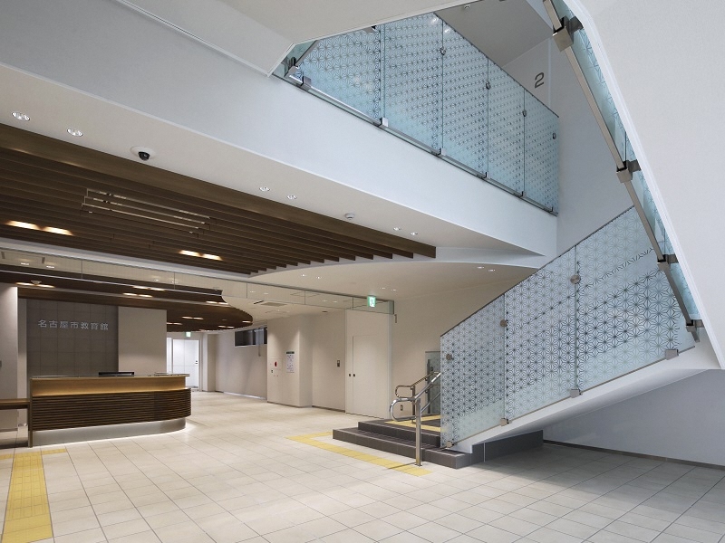 写真：教育館内観。