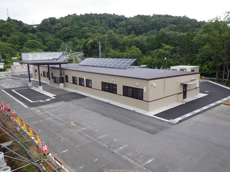 写真：愛岐処分所管理事務所外観