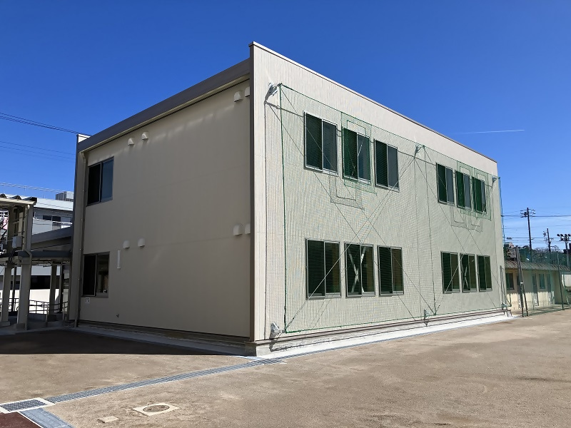 写真：城西小外観