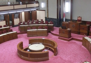 写真：傍聴席から見た本会議場