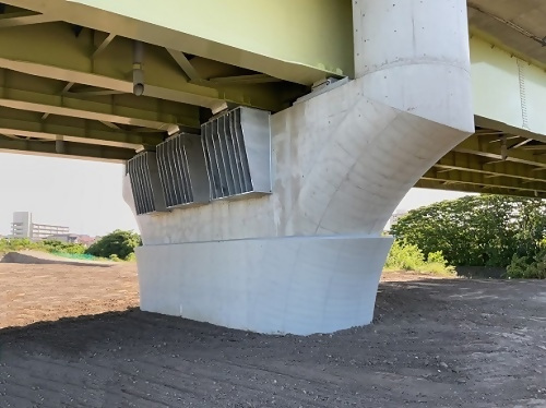 写真:耐震化した橋梁