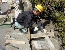 写真:側溝の補修、改良