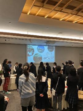 写真:夕食交流会風景