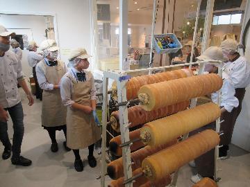 写真:株式会社ココトモファームでの職場体験風景