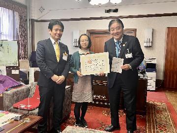 写真:贈呈式風景