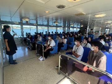 写真:松島遊覧船乗船の風景