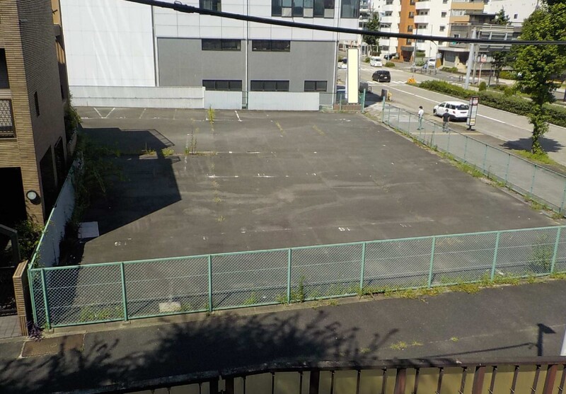 斜め上から見た写真です。