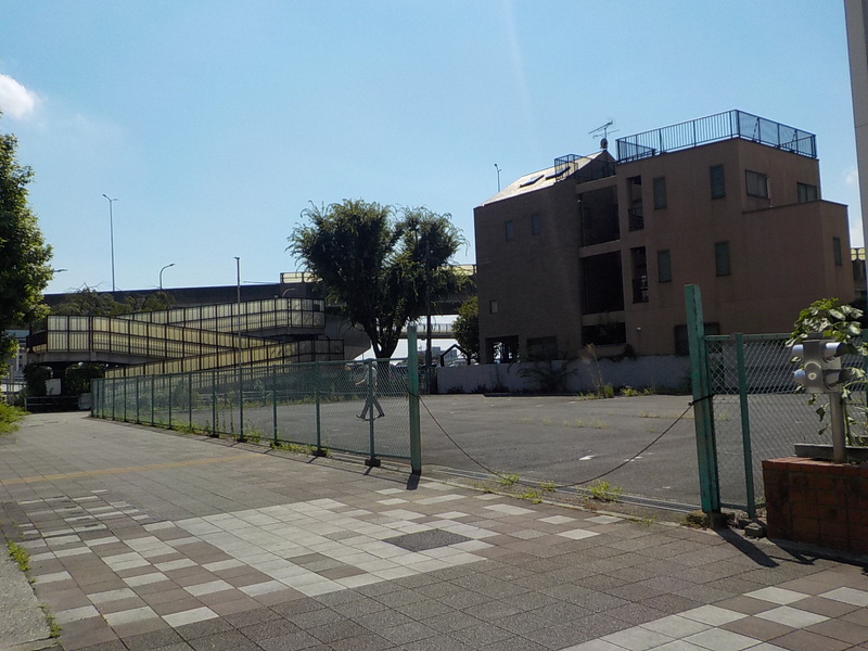 貸1「熱田区伝馬一丁目1209番」の物件を北東側から撮影した写真です。