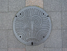 下水道マンホールふたの写真です。