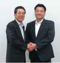 丹羽ひろし名古屋市会議長と伊藤明彦陸前高田市議会議長の写真