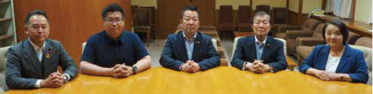 編集委員の写真