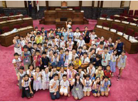 子ども議員の皆さんの集合写真