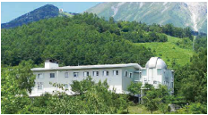 写真:市民御岳休暇村セントラル・ロッジ 外観