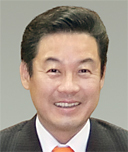 写真:編集委員長 西川ひさし