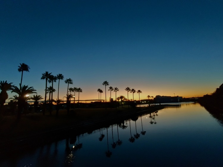 荒子川公園マジックアワーの写真