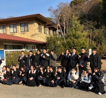 奇跡の一本松の前での記念写真