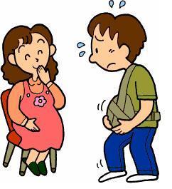 イラスト:妊婦体験している夫を見守る妻