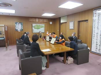 大会優勝の報告をいただいた時の写真