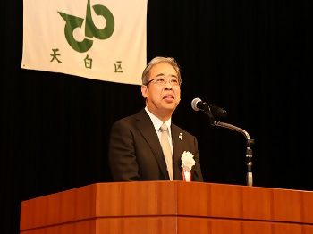 区長謝辞の様子の写真