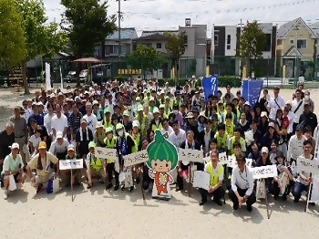 写真：天白区クリーンウォーキング参加者のみなさん